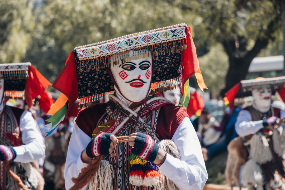 festival cultural russo com música e dança tradicional