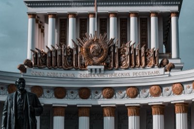 Infraestructura rusa: El rol del partido en la ejecución nacional